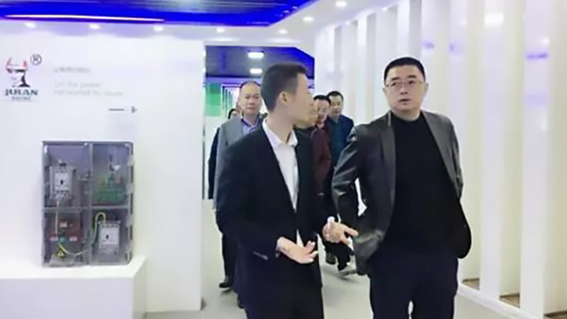 柳市鎮(zhèn)黨委書(shū)記蒞臨指導(dǎo)